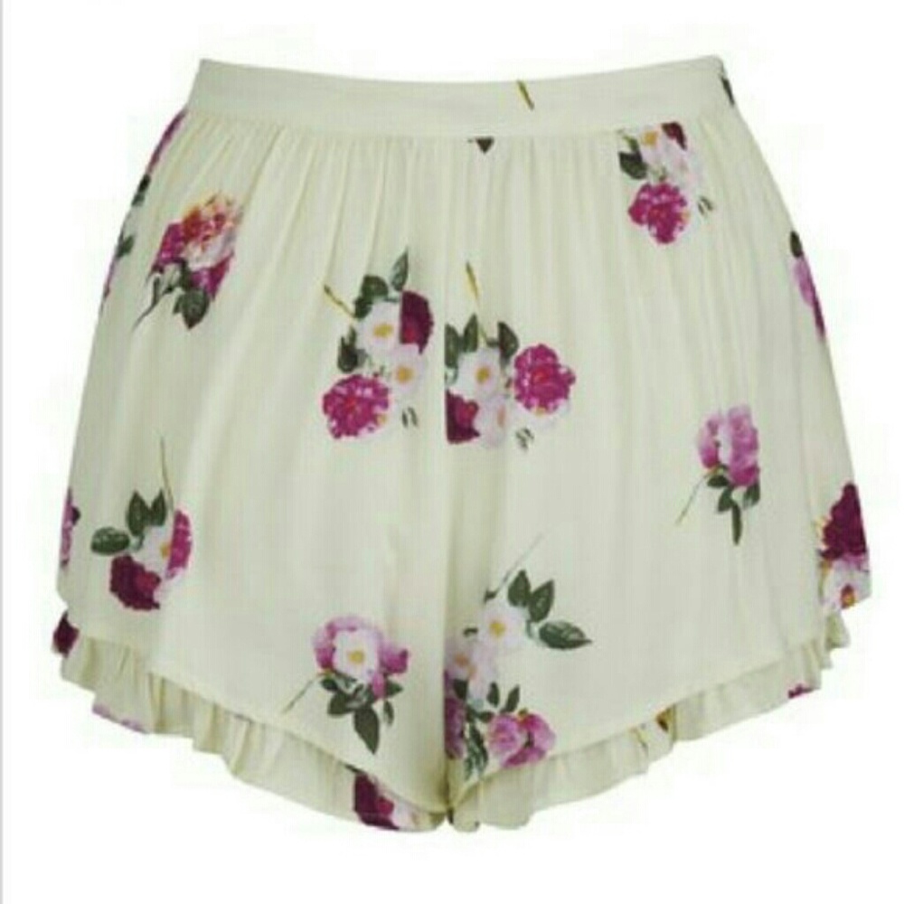 MINKPINK floral shorts - Picture 2 of 4